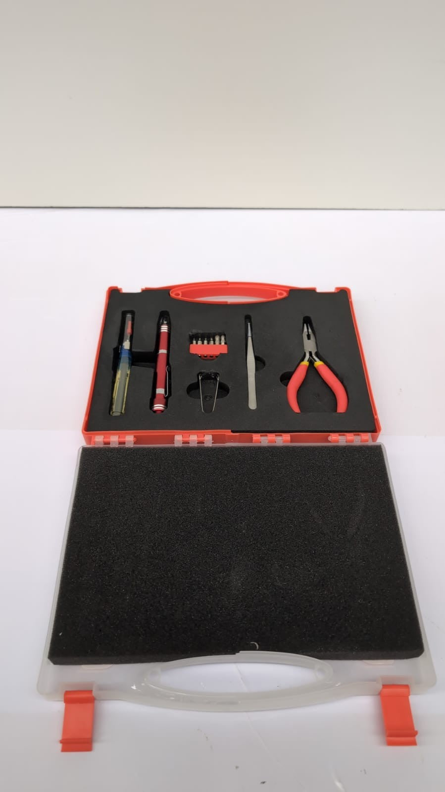Hornby  Servicing Tool Set -Spare Parts and Train Accessories (USED)