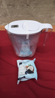 Philips Water XL Filter Jug +3  Replacement Filter  ( no original packaging)