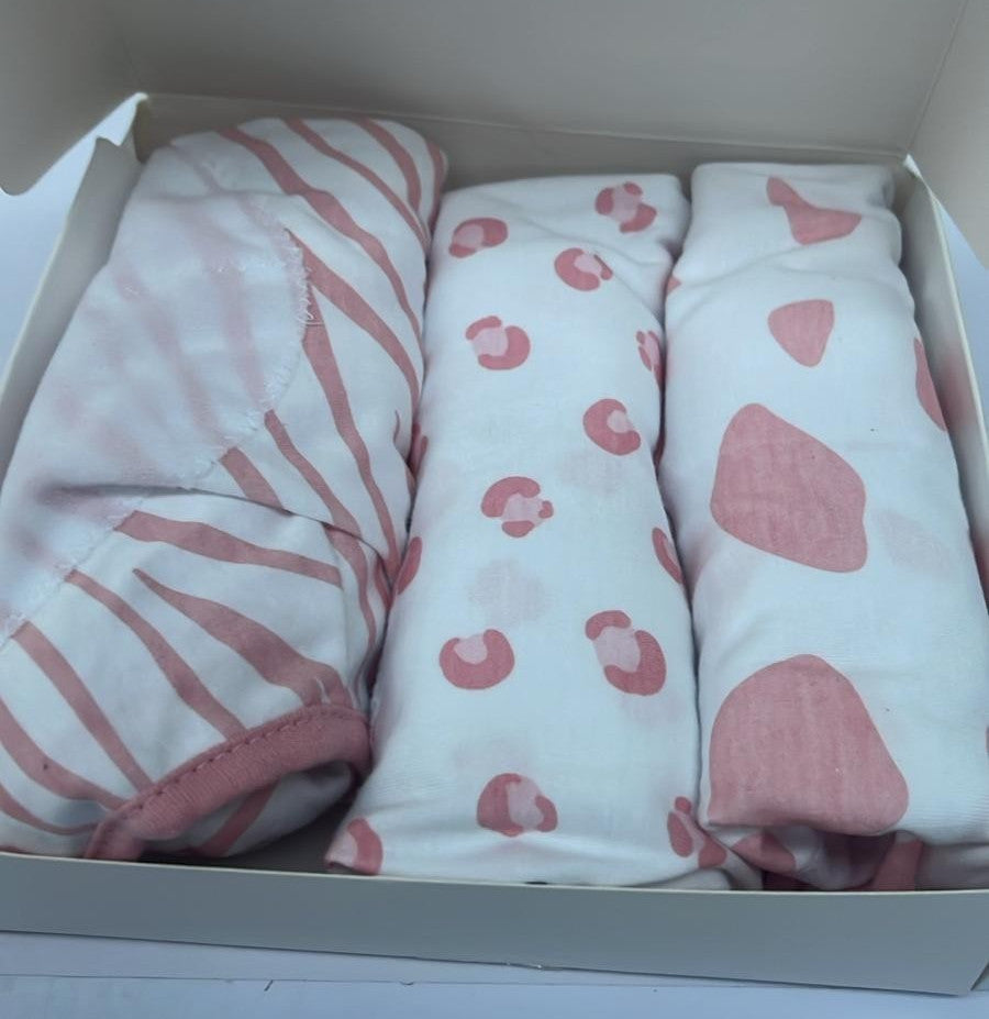 Juicy Bumbles Baby Swaddle Wrap - Pack of 3 Swaddle Blankets (BOX DAMAGED)