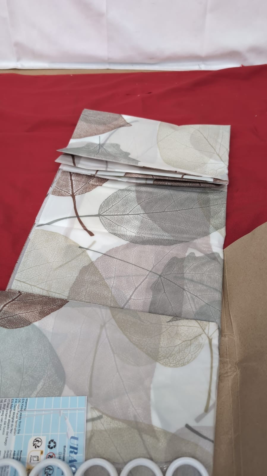 Leaves Peva Shower Curtain,Mould And Mildew Resistant - 180 X 180 Cm with hooks