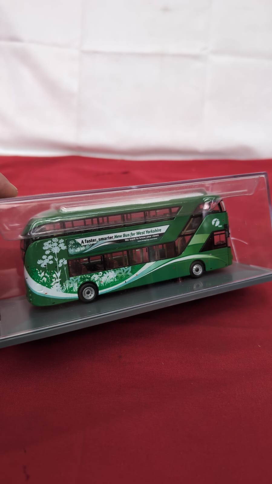 Corgi Diecast Model  New Routemaster - West Yorkshire, Green(PACKAGING DAMAGED)