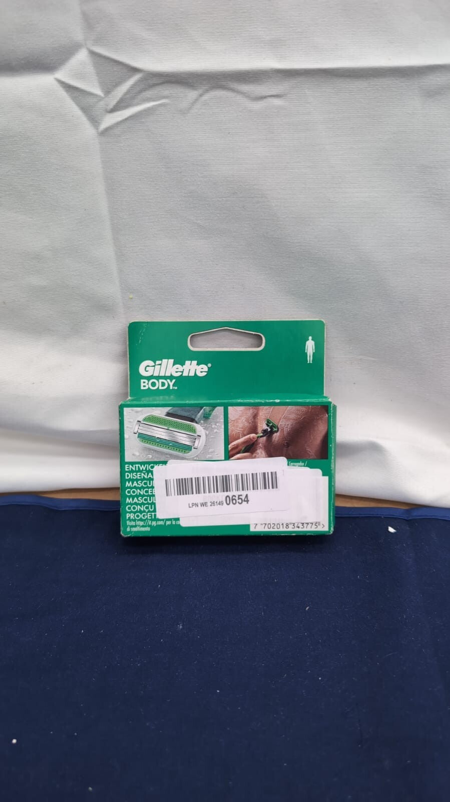 Gillette Body Men, 4 Razor Blade Refills with Lubrastrip, Formulated Pubic Hair