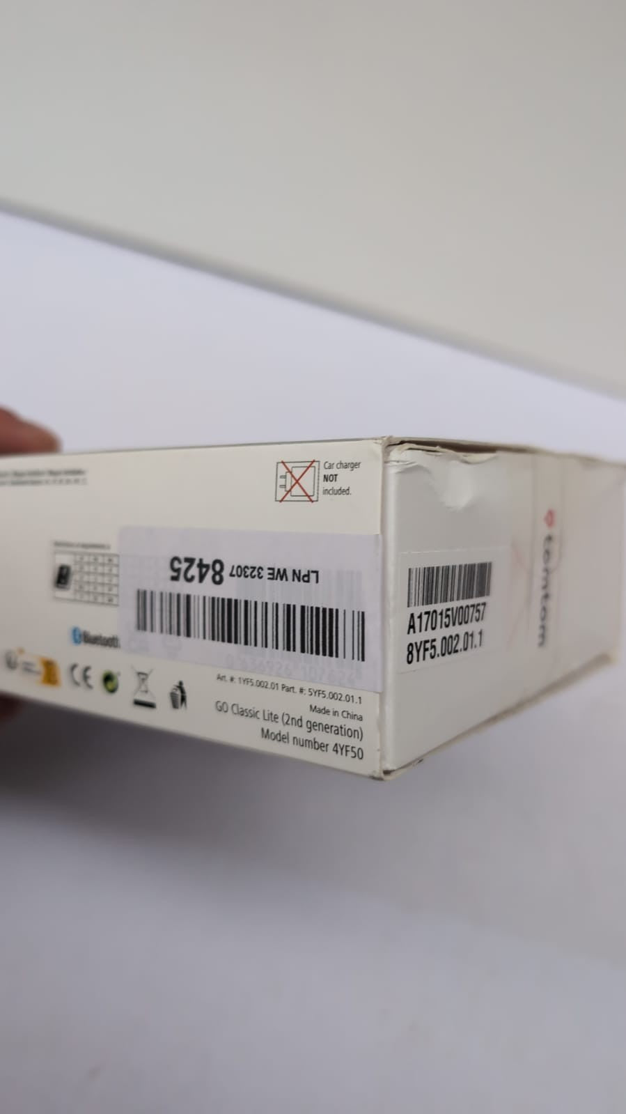 TomTom Car Sat Nav GO Classic Lite 5" with Traffic Information (BOX DAMAGED)