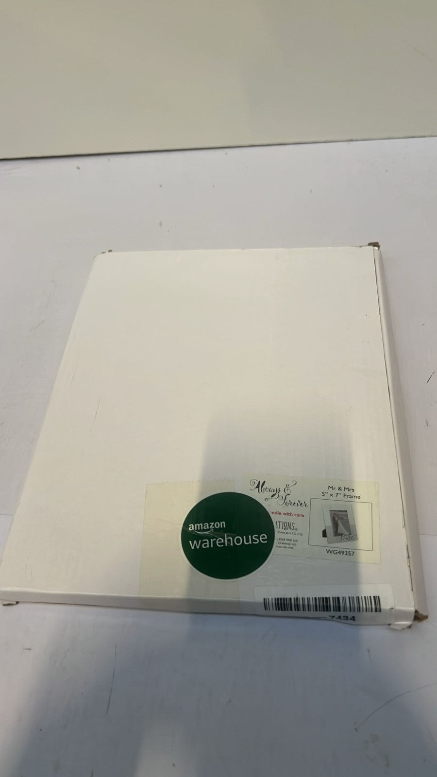 Mirror Frame with Glitter Mr & Mrs 5" x 7"