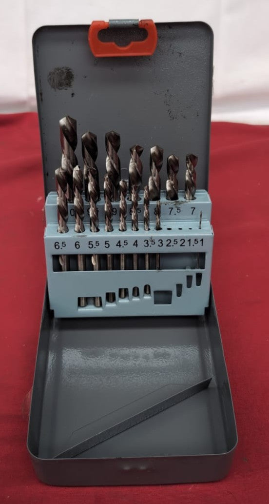 Sealey Left-Hand Spiral AK8190 (box damaged - missing 3 drill bits)