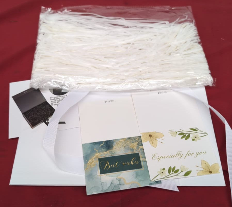 Christmas Luxury white gift box with ribbon, premium magnetic(15cm x 20cm x 6cm)