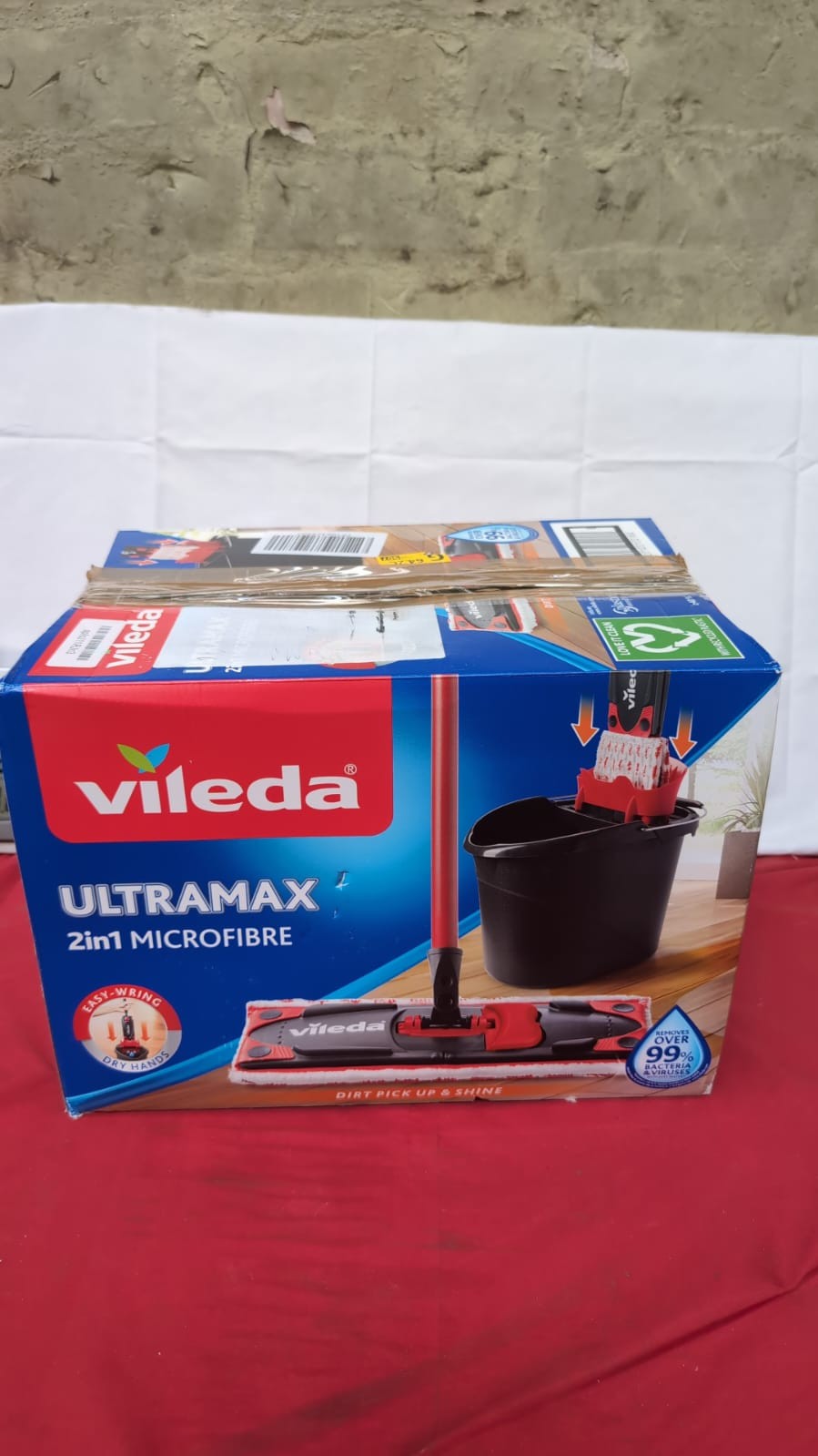 Vileda Ultramax Care Sensitive Complete Set Floor Mop Microfibre (box damaged)