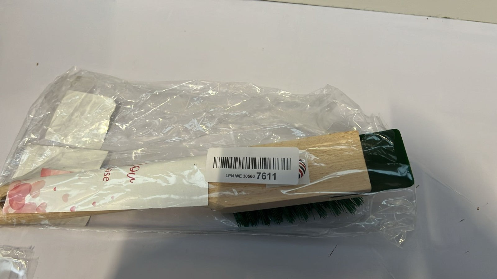 Professional Garden Cleaning Brush & Scraper - Heavy Duty Wooden Handle