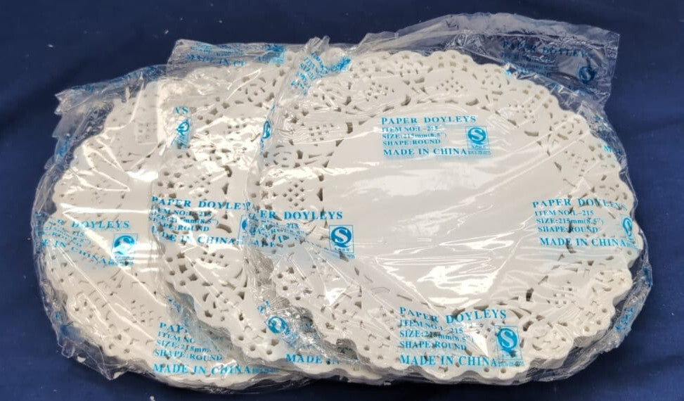 White Lace Round Paper Doilies Cake Packaging Pads Wedding Tableware (300 pack)