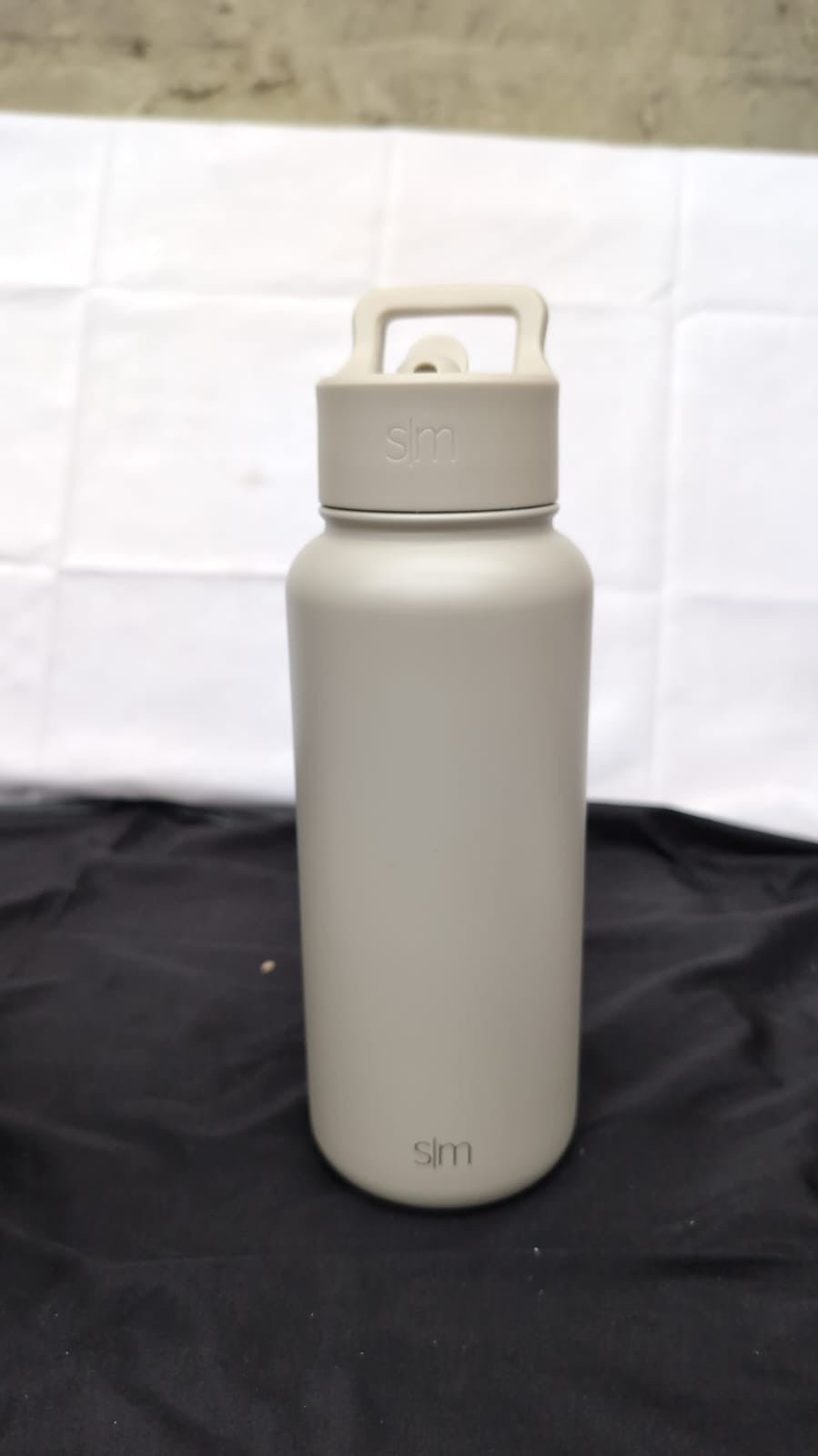 Simple Modern Water Bottle with Straw and Chug Lid | Insulated Stainless Steel
