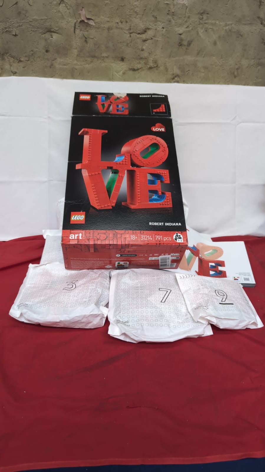 LEGO Art LOVE Building (assorted spare parts, missing bag 2, 4, 5, 8.)