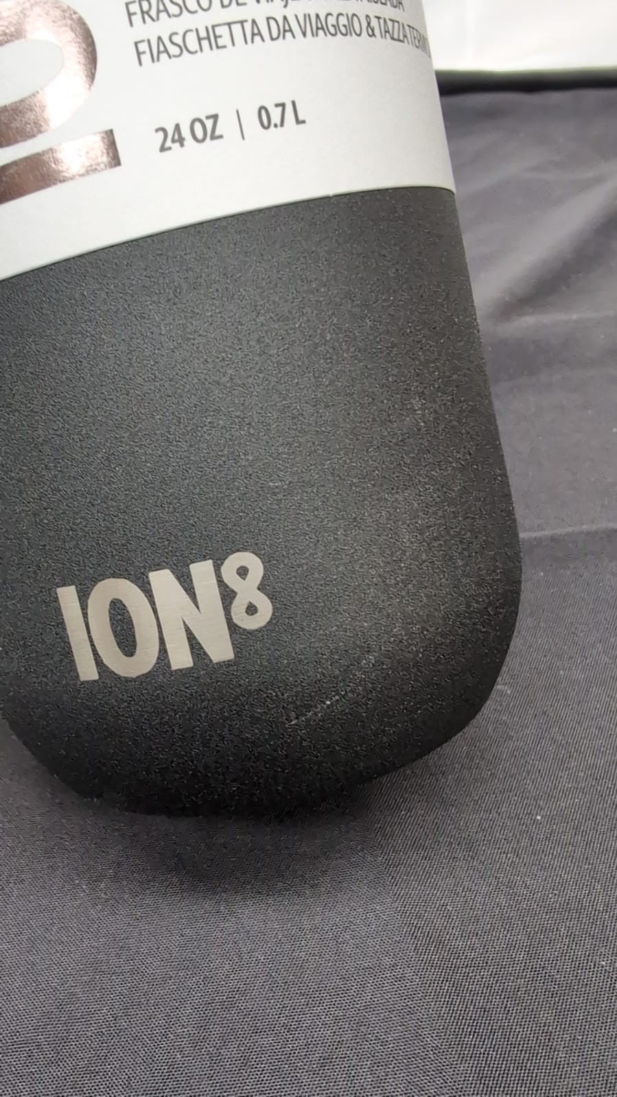 ION8 Vacuum Insulated ThermoShield 24oz ( small dent and scuff mark on bottom)