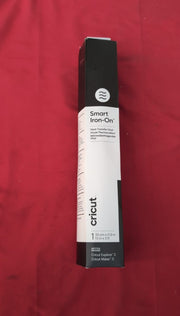 Cricut Smart Iron-On Heat-Transfer Vinyl 1 Sheet 33cm x 0.9m Black,(Box damaged)
