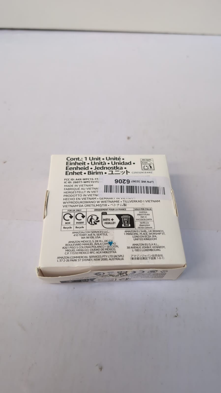 Amazon Basics Qi Certified Wireless Charging Pad (Packaging Damaged)