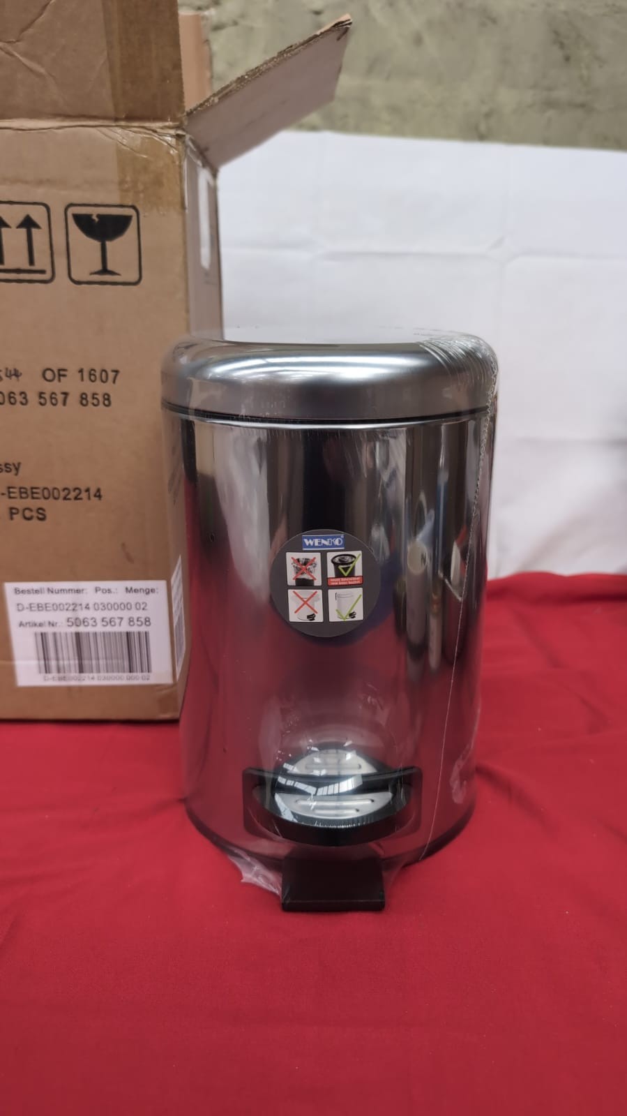 WENKO Pedal bin Leman of Stainless Steel 3l Shiny, Stainless-Steel, Silver,