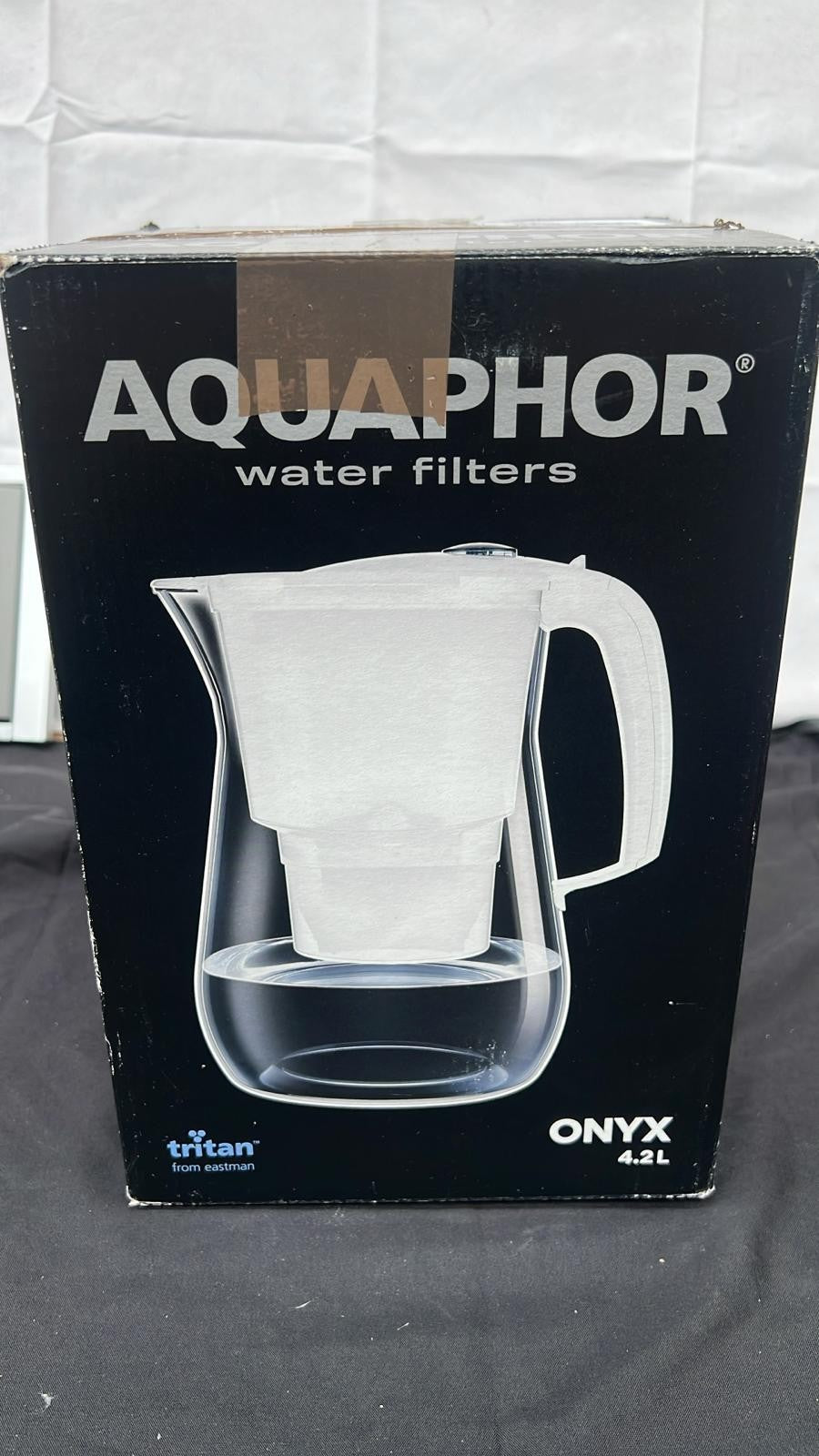 AQUAPHOR Onyx White Water Filter Jug  4.2L ,1 X MAXFOR+ Filter (BOX DAMAGED)