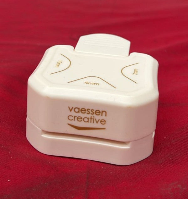 Vaessen Creative 3-in-1 Corner Punch - Decorative Corners (BOX DAMAGED)