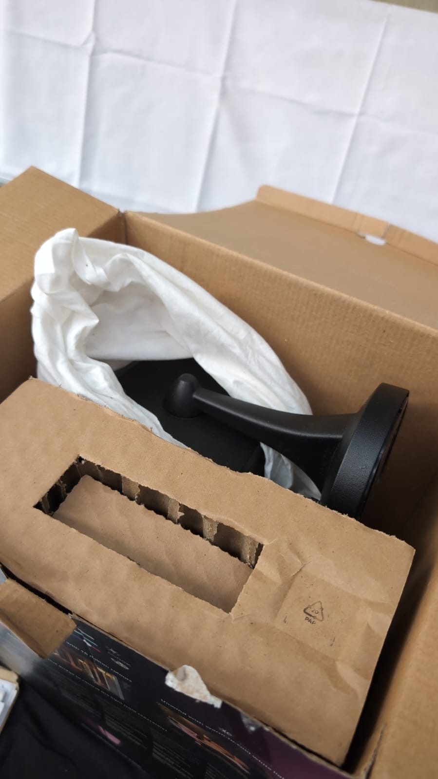 Philips Hue Econic White and Colour Ambiance LED Smart Garden Wall Light(USED)