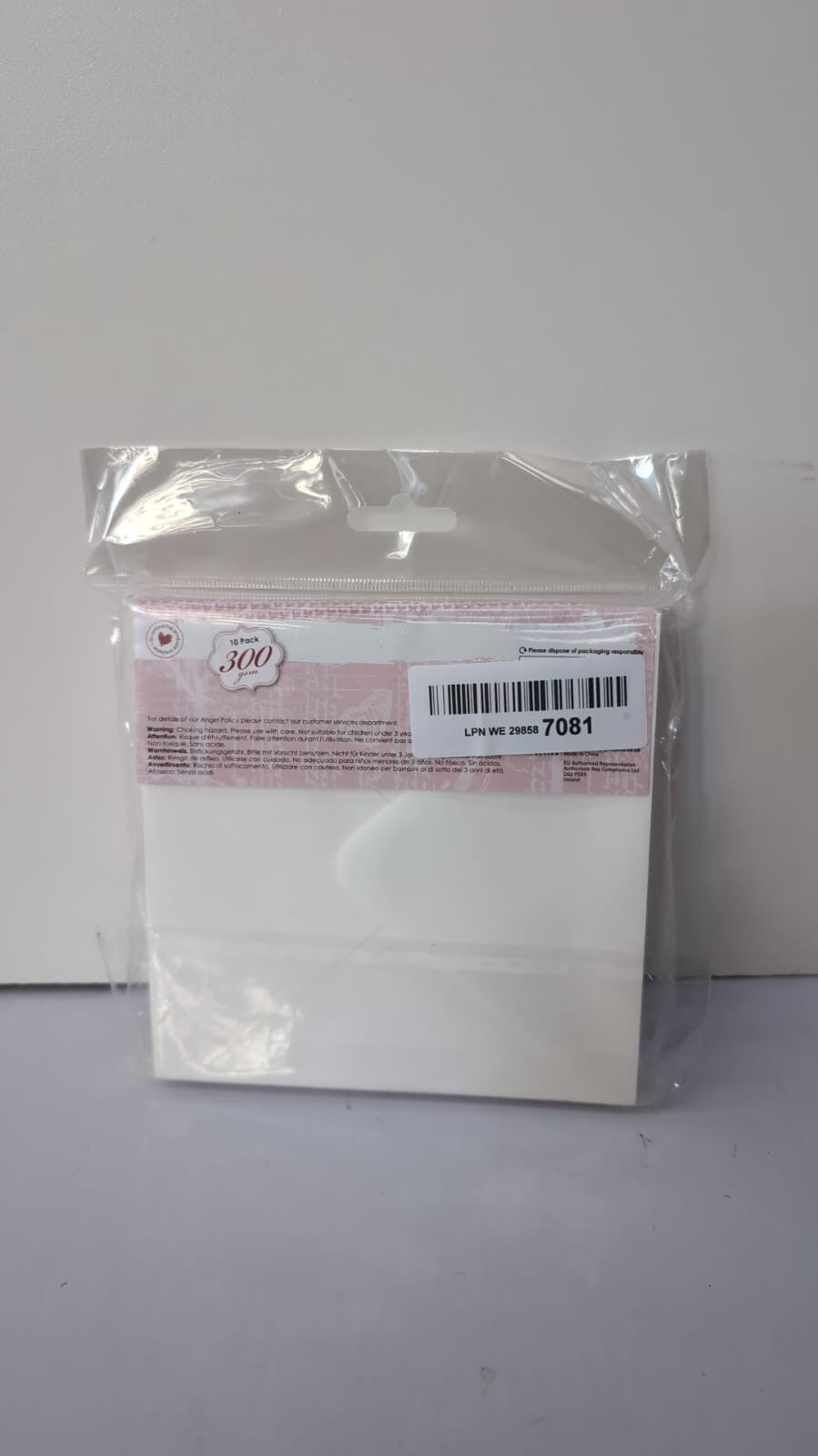 Papermania 300 gsm Square Tri Fold Window Aperture Card Blanks (Pack of 10)