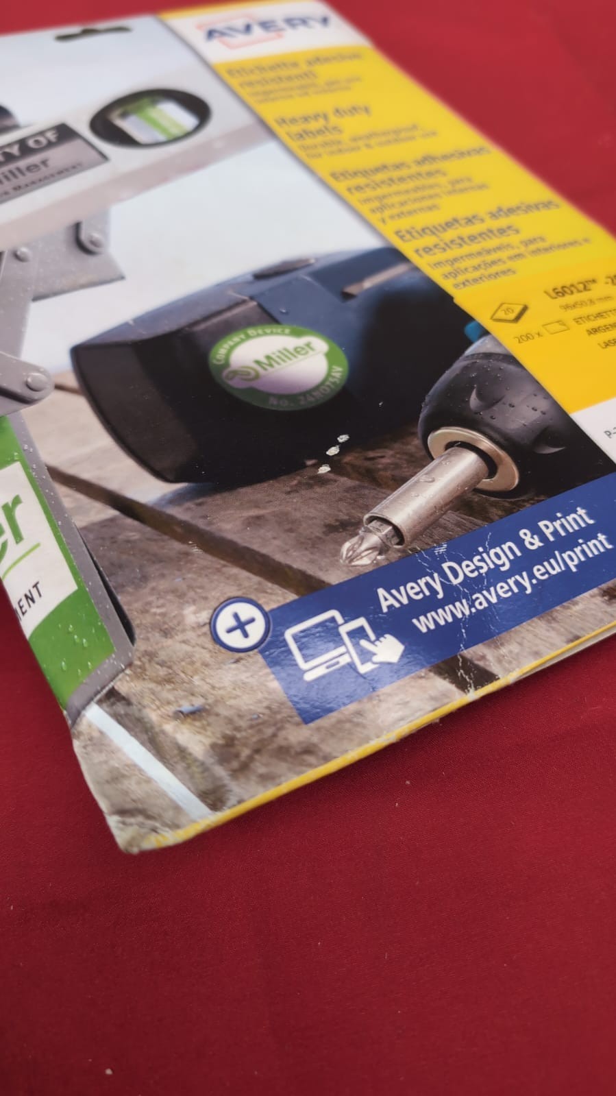 Avery L6012-20Extra-Strong Adhesive Silver Heavy Duty Labels(packaging damaged)