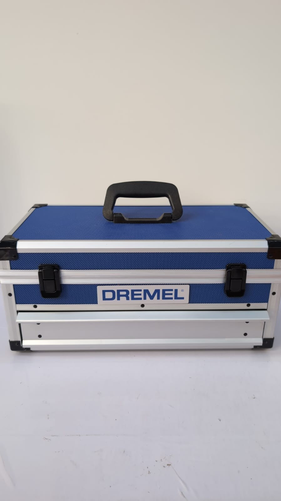 Dremel 8260 Cordless Rotary Tool, 12V 3Ah Lithium-Ion Battery - Multi Tool Kit