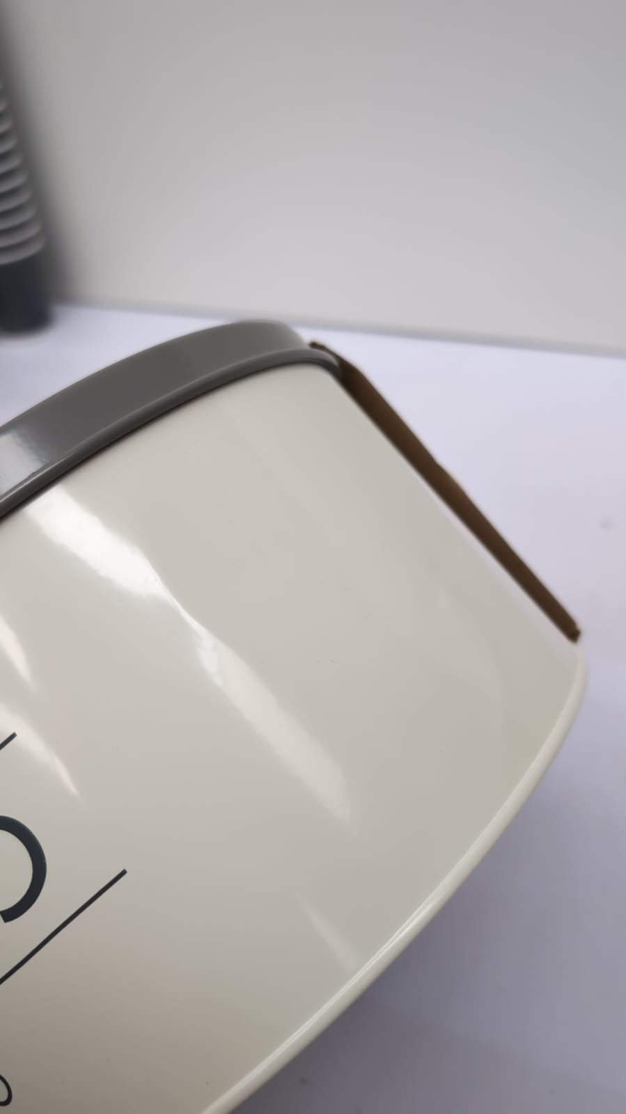 Mason Cash Innovative Kitchen Set of 3 Cake Tins (outer tin Dent)