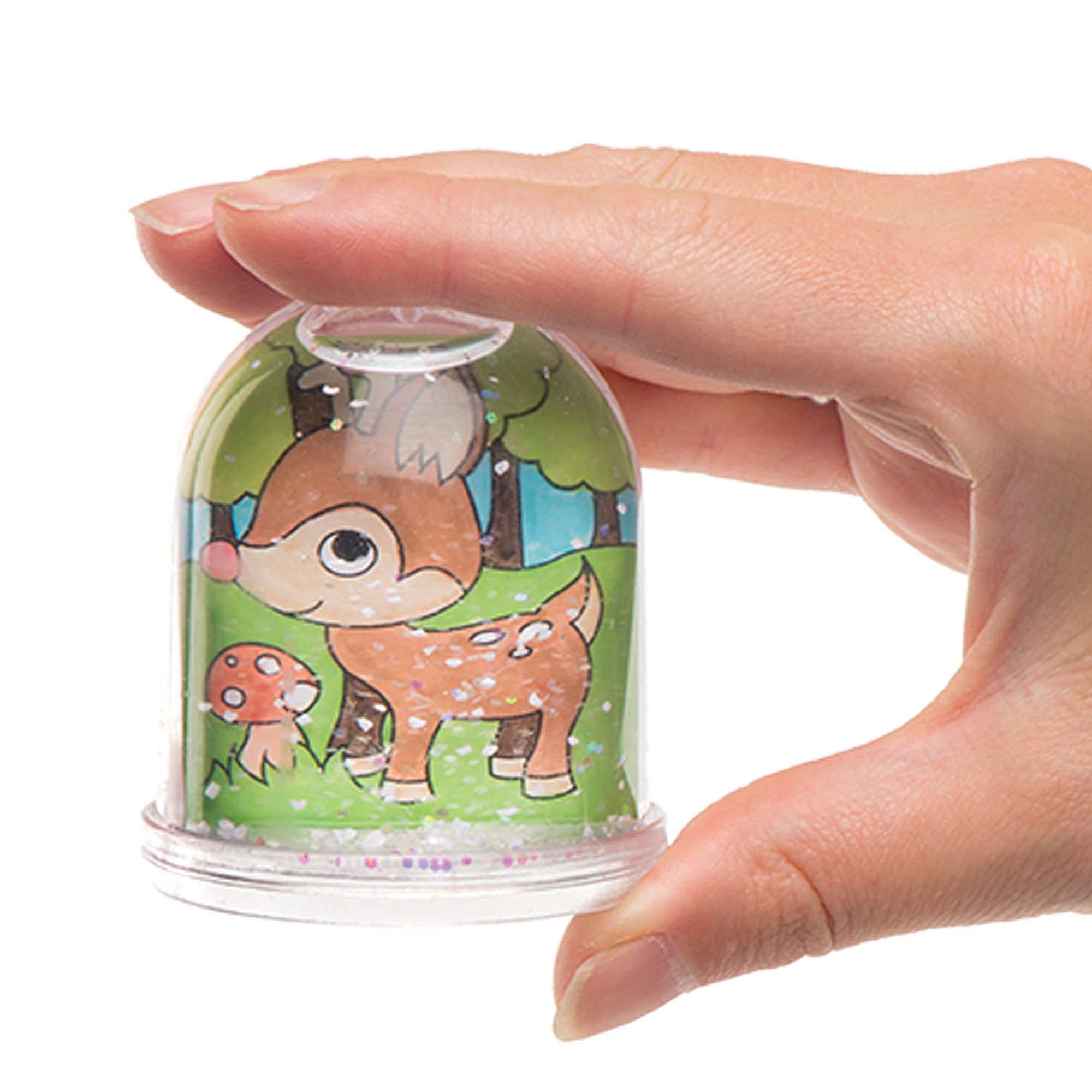 Baker Ross AR618 Woodland Animal Colour-in Snow Globes Value Pack — Creative Art and Craft Supplies for Kids to Make, Personalise and Decorate (Pack of 4), Assorted