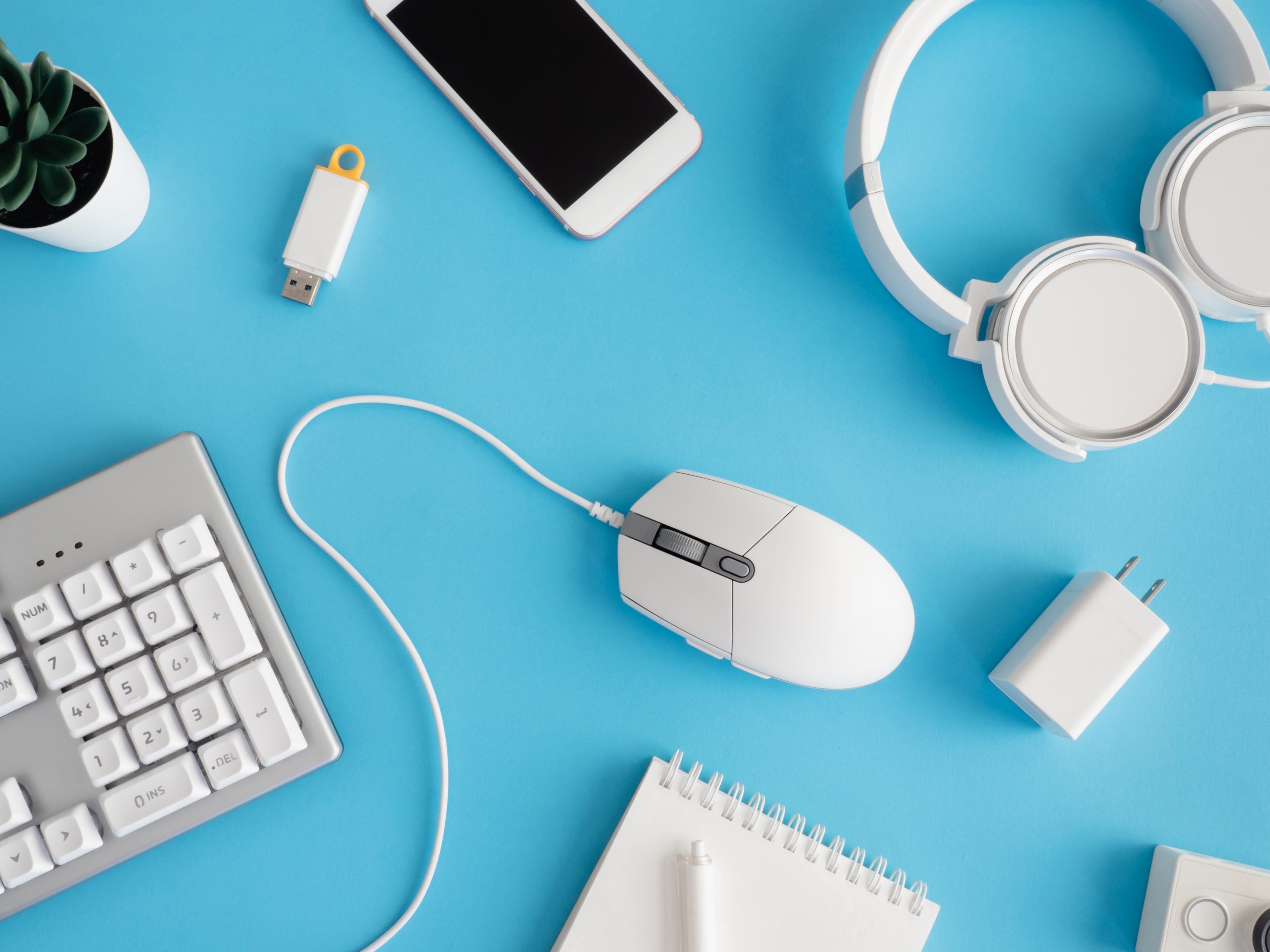 Electronics & Accessories